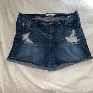 Torrid Denim Shorts! Size 22!